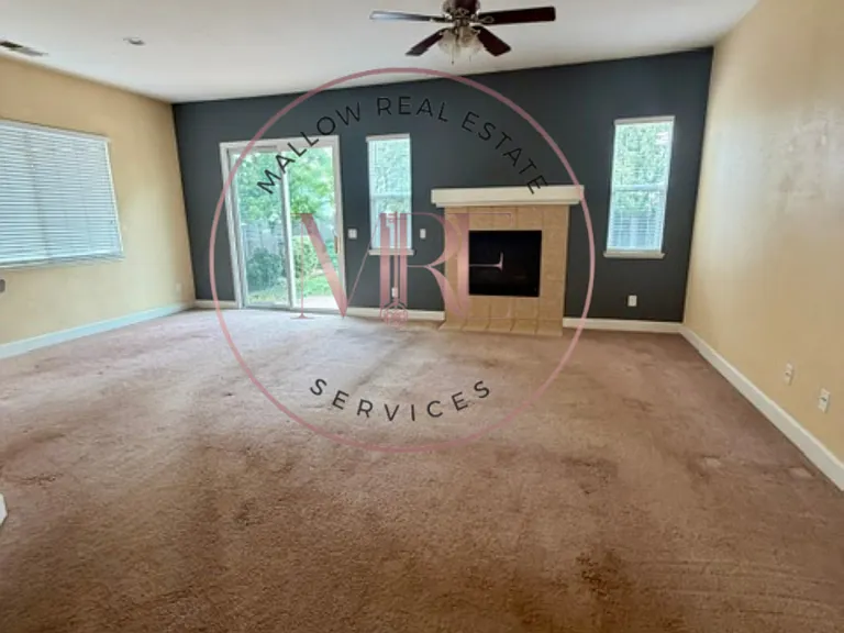 1247 Jewelflower St — Photo 5