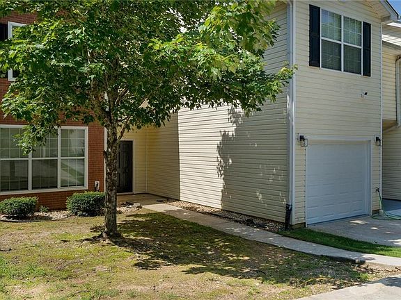 2nd image of 7683 Creekside Ln