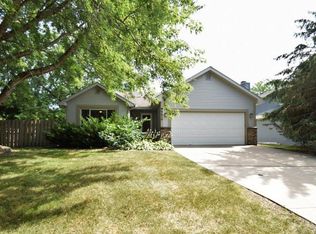 9670 Parkside Trl N, Champlin, MN 55316