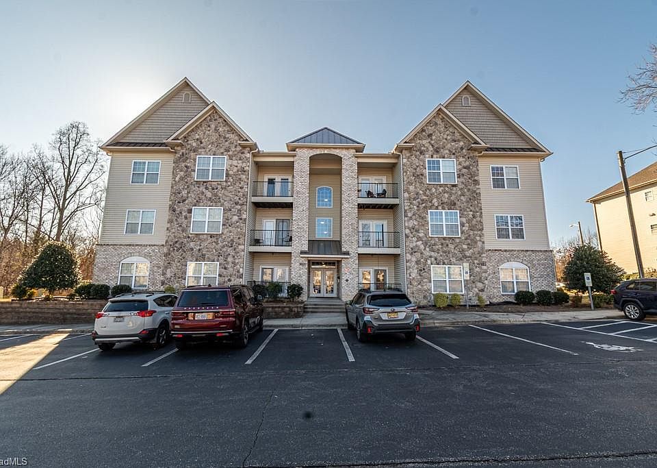 1st image of 3620 Spanish Peak Dr APT 2D