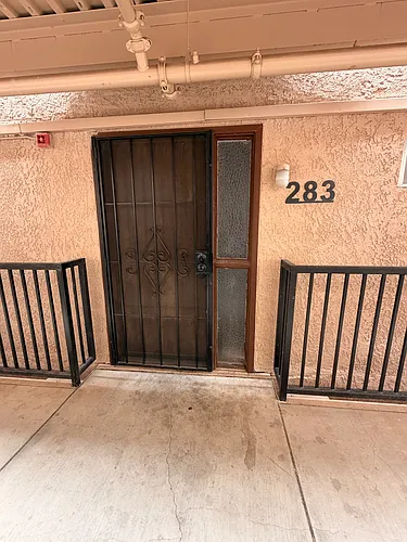 2601 W Broadway Blvd Photo 1