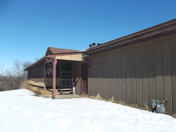 3rd image of 10702 Shelley Ct