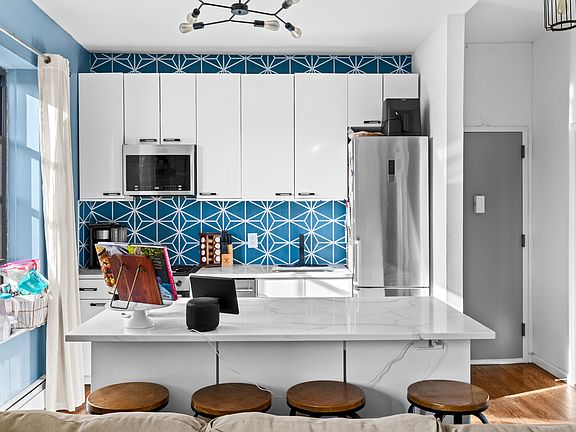 5th image of 497 6th Ave APT 4R