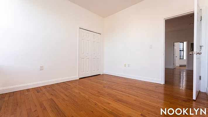 Rented by Nooklyn NYC LLC | media 9