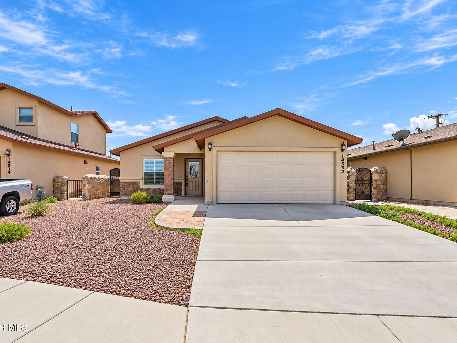 3 bed, 2.0 bath, 1387 sqft, $1,625 — Photo 3