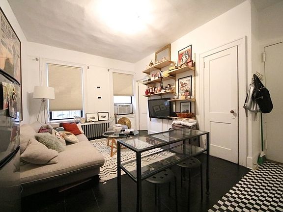 2nd image of 240 8th Ave APT 4F