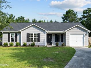 313 Snow Bell Ct, Richlands, NC 28574