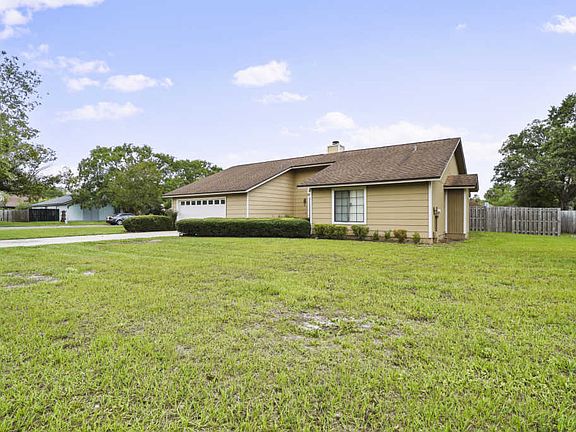 3rd image of 8463 Cross Timbers Ct