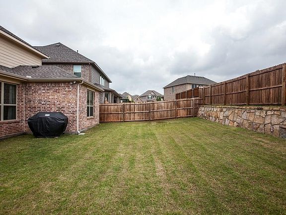 5th image of 7345 Desert Willow Dr