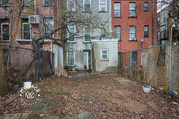 Rented by Simply Brooklyn Realty Inc | media 9