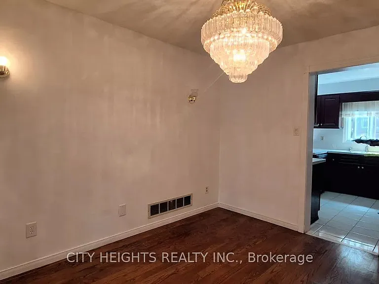 120 Littles Rd — Photo 3