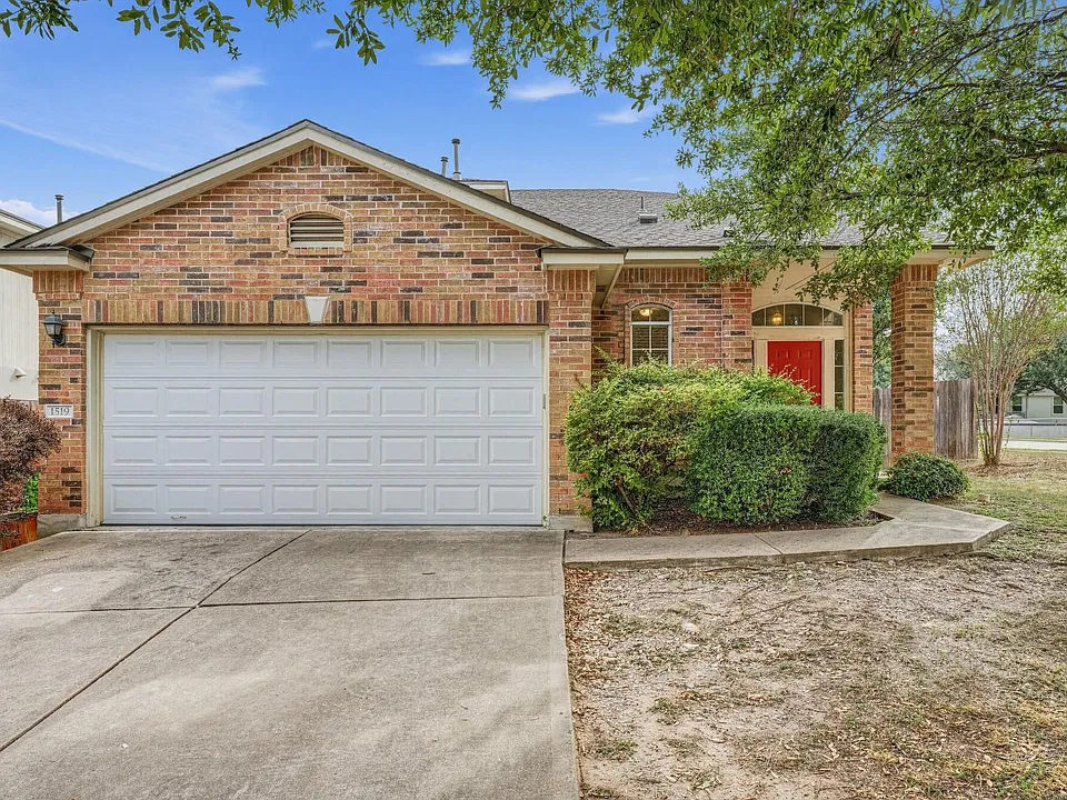 1519 Plume Grass Pl