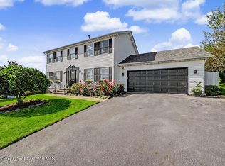 578 Epirus Hl, Clarks Summit, PA 18411