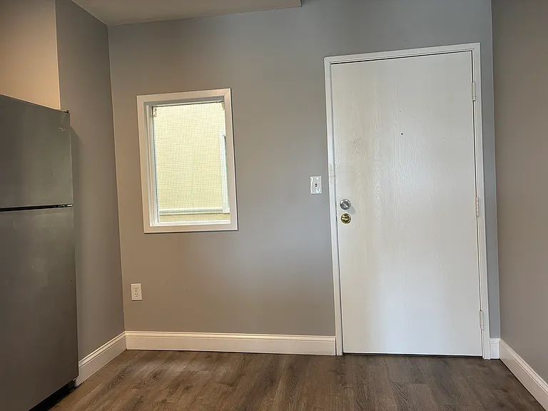 348 Main St #225 — Photo 5