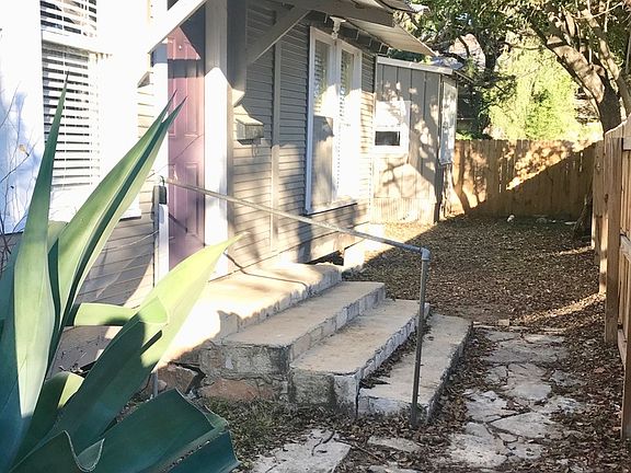2nd image of 224 North St