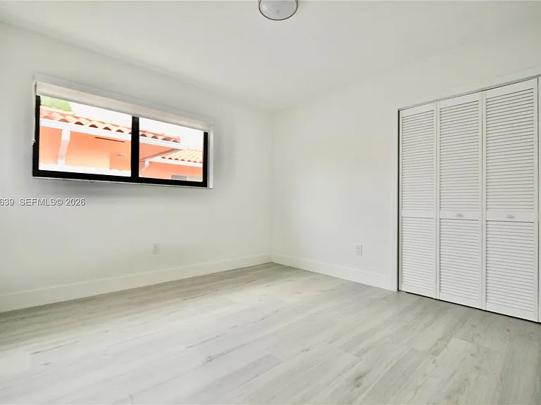 3018 SW 25th Ter #3018 — Photo 14