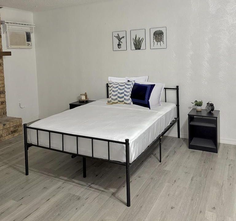 1st image of 542 Longfellow Blvd Unit 4
