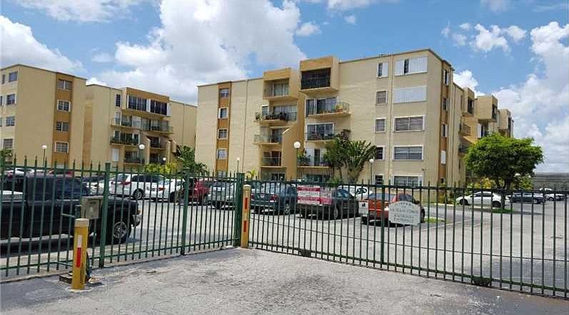 2nd image of 4525 W 20th Ave APT C526