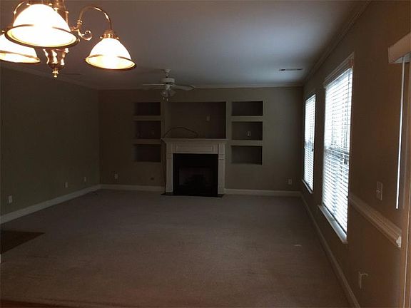 4th image of 280 Kubol Dr