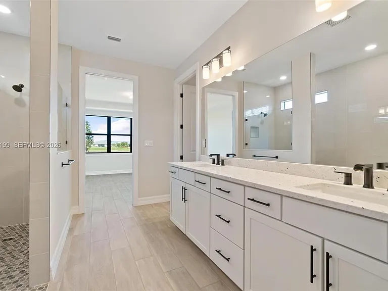 4546 Cumberland Ter — Photo 34