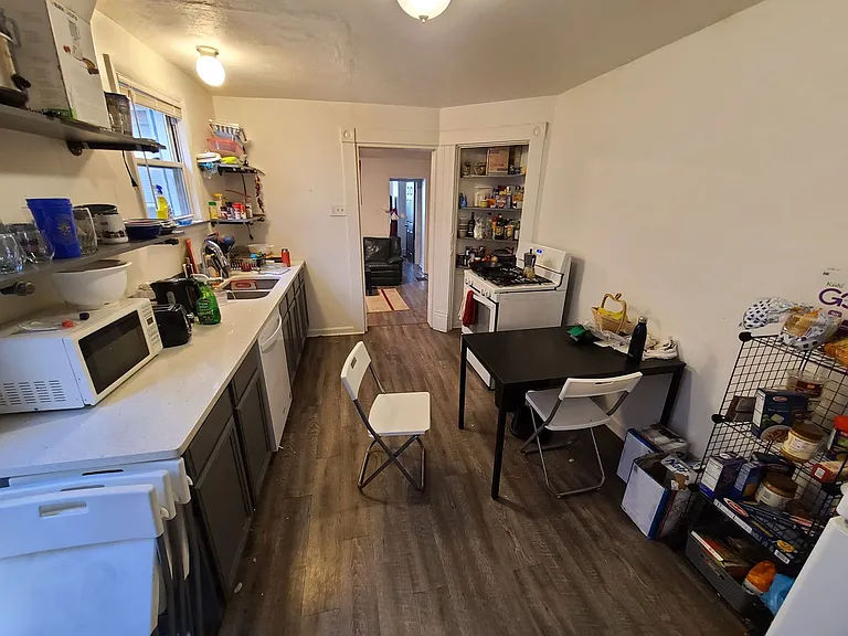 311 Lawn St — Photo 5