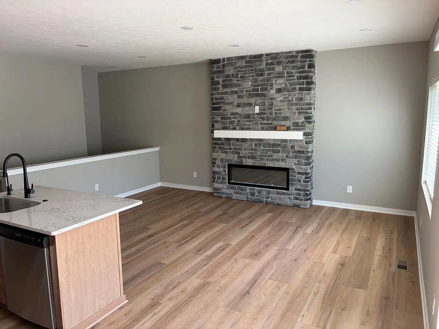 14805 Willow Street — Photo 3