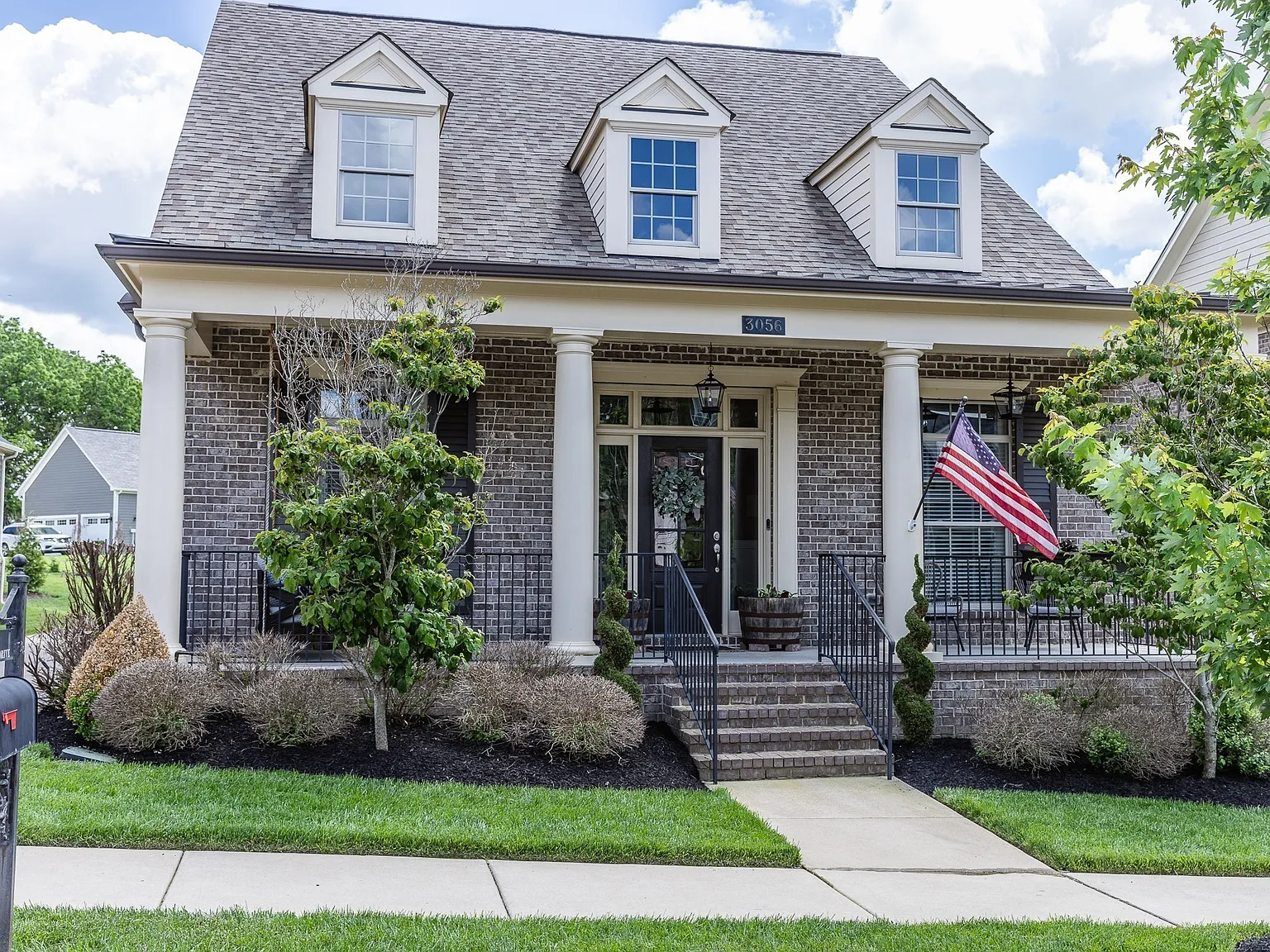 4 bed, 3.5 bath, 3519 sqft, $5,100 — Photo 1