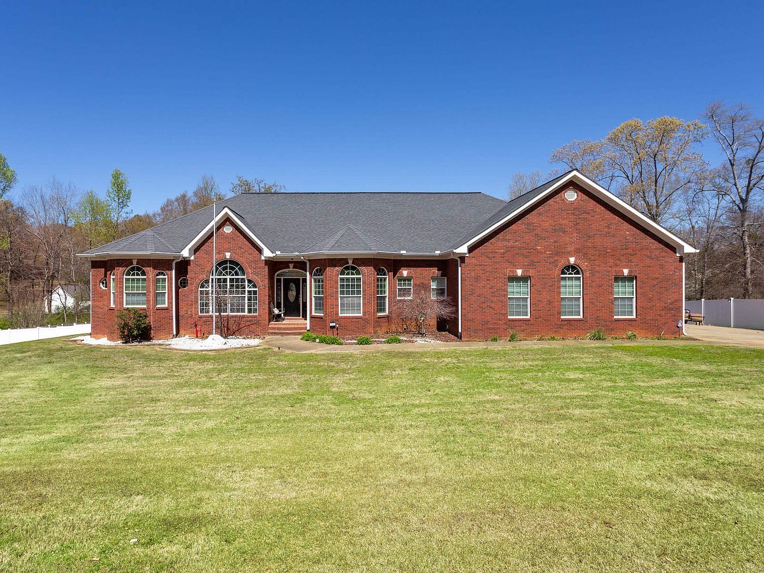 130 Oak St, Munford, AL 36268 Zillow