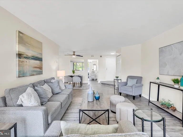 7036 Harbour Village Ct #T1 — Photo 11
