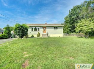 2 Guilfoyle Ter, Sayreville, NJ 08872