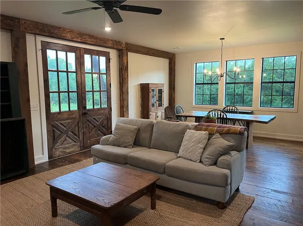 11817 Centerpoint Church Rd, Prairie Grove, AR 72753