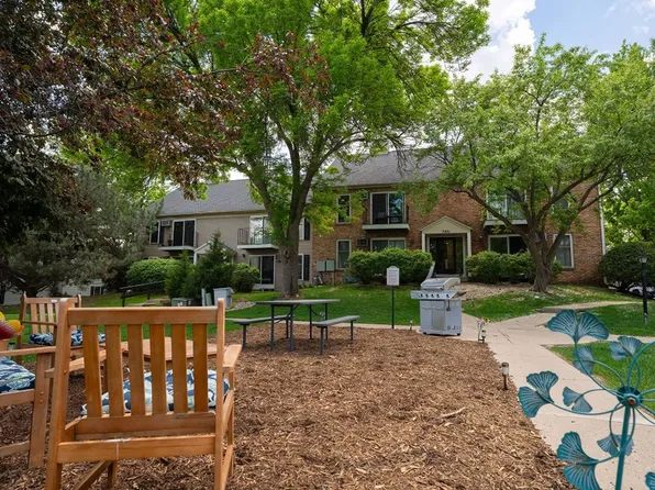 High Point Commons Apartments