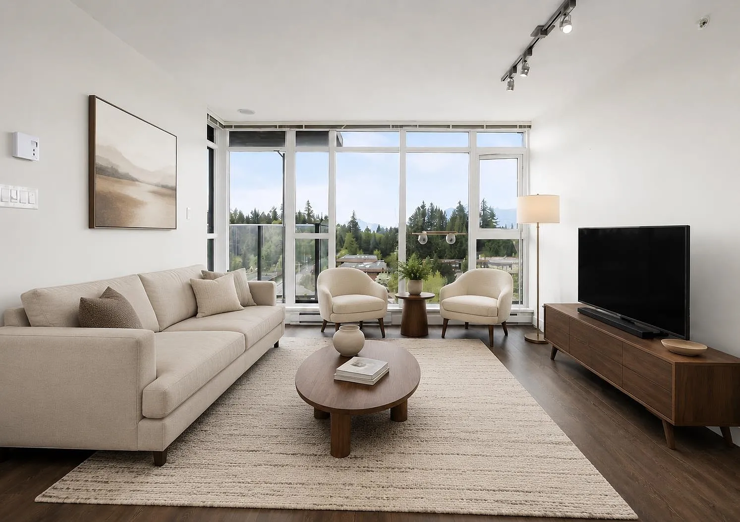 1 bed, 596 sqft, $2,000 — Photo 2