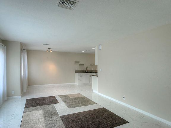2nd image of 747 E Sierra Vista Dr