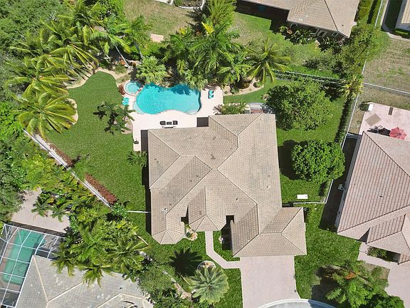 2nd image of 5714 NW 51st Manor