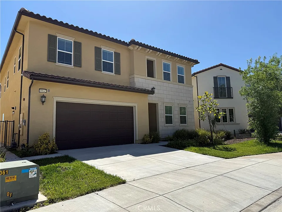 19042 Martino Ct
