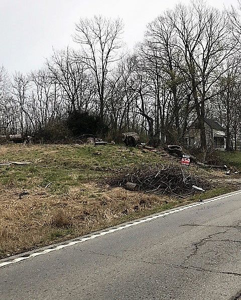 2nd image of 3750 Dixie Hwy