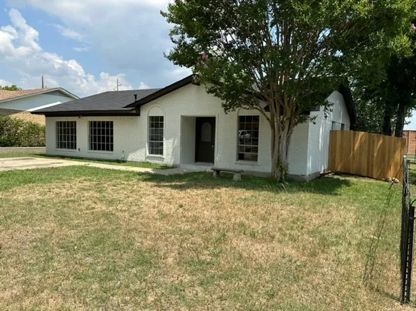 605 Neptune Dr, Denton, TX 76209