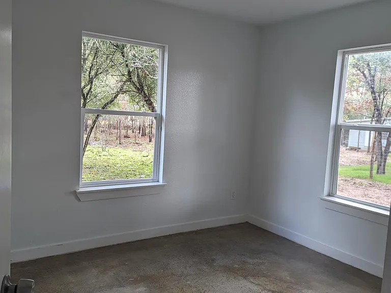 129 Pine Song — Photo 1