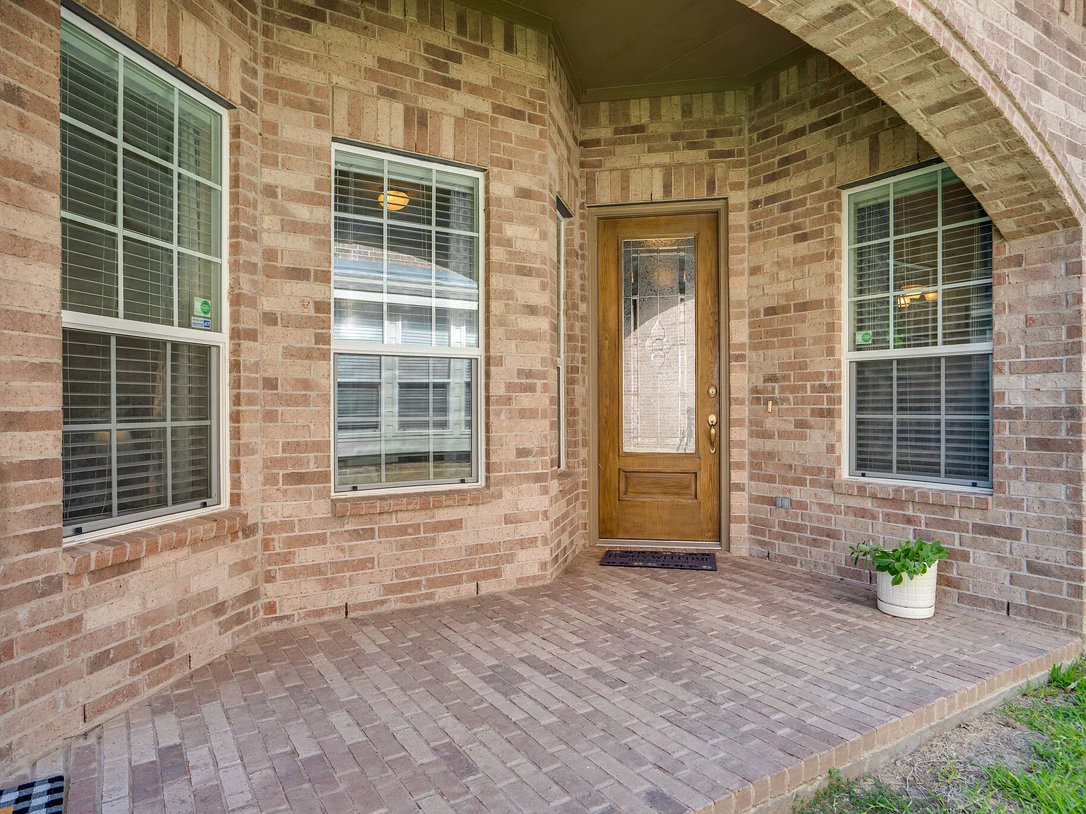 16309 Dry Creek Blvd — Photo 2