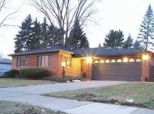 34646 Julie Dr, Romulus, MI 48174