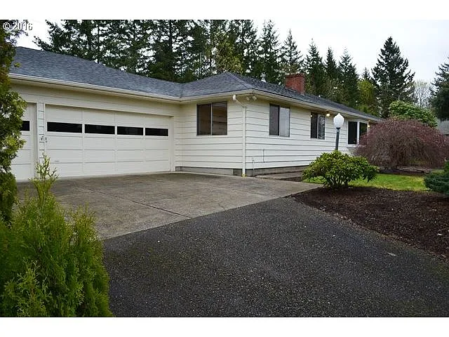 9014 SE Evergreen Hwy photo 1
