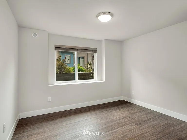 520 Fremont Walk SE — Photo 23