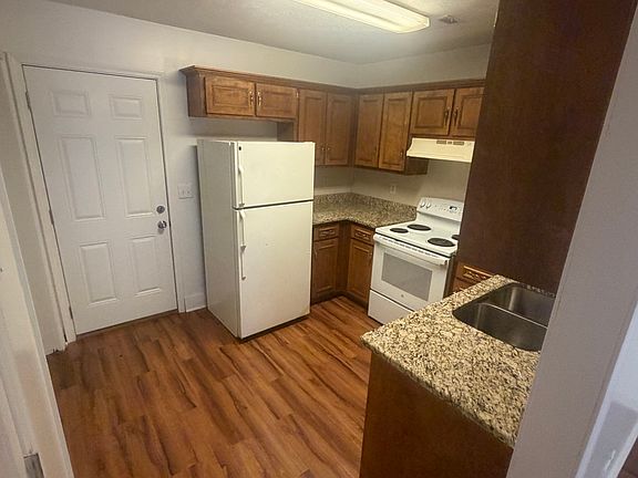4th image of 1109 11th St APT B