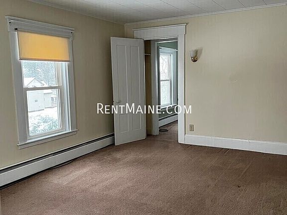 4th image of 261 Birch St Unit 2