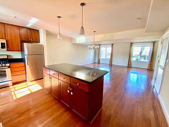 Great area for entertaining