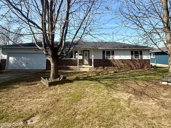 2030 Forest St, Carthage, MO 64836