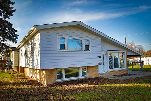 1st image of 2734 Craig Dr