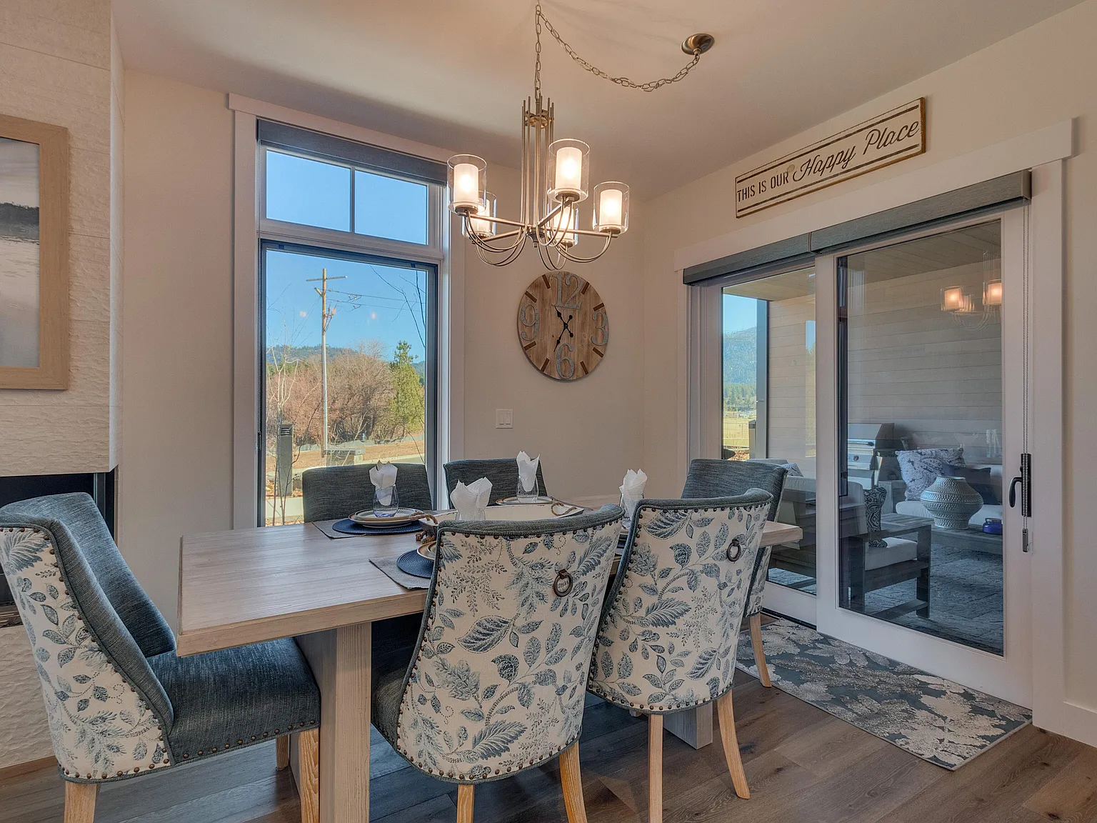2 bed, 1184 sqft, $8,000 — Photo 3