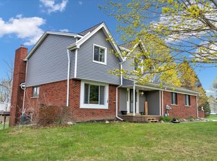 5089 Country Squire Rd, Dryden, MI 48428